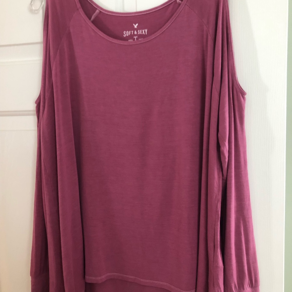 AMERICAN EAGLE COLD SHOULDER LONG SLEEVE T SIZE LARGE